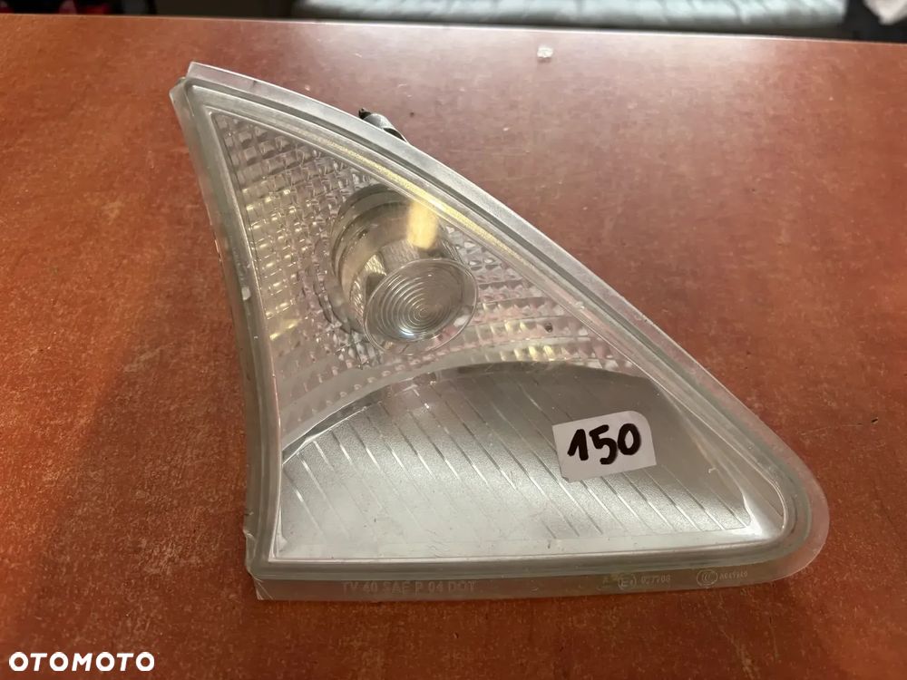 LAMPA POZYCYJNA LEWA PRAWA PRZÓD MERCEDES-BENZ R-KLASA W251 - 2