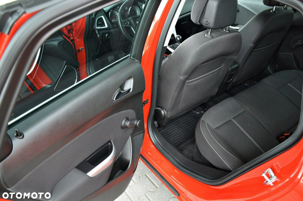 Opel Astra - 18
