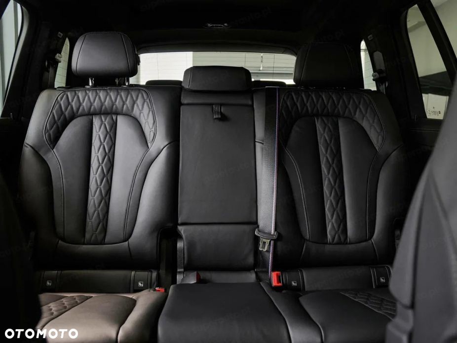 BMW X7 M60i xDrive mHEV sport - 17