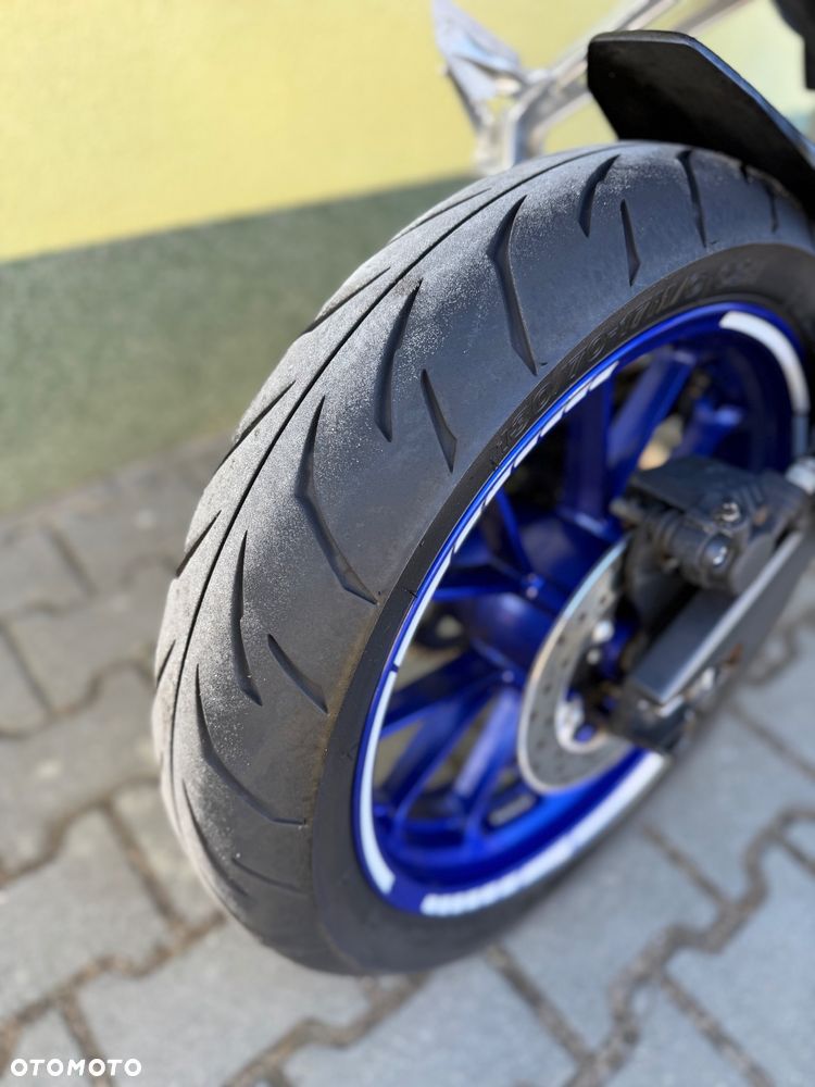 Yamaha YZF - 12