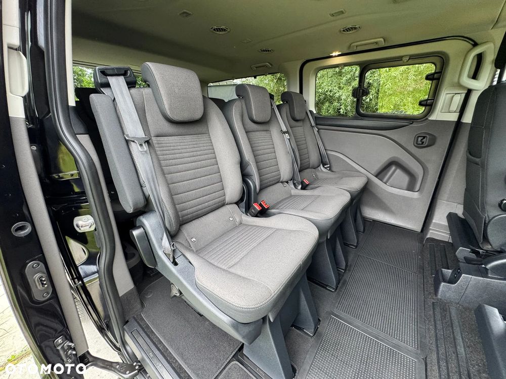 Ford Tourneo Custom 2.0 EcoBlue L2 Titanium - 16