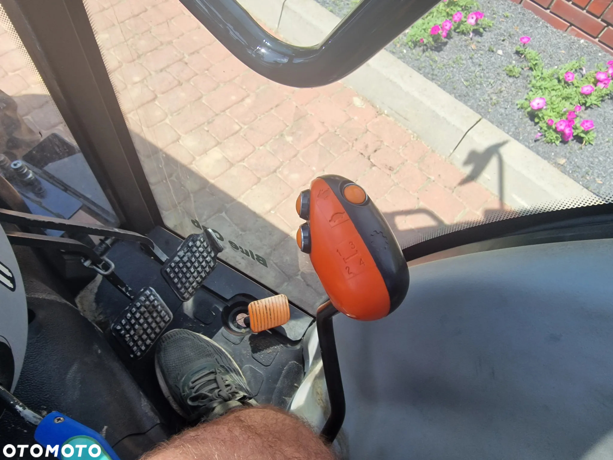 New Holland 4030V, 75KM - 4