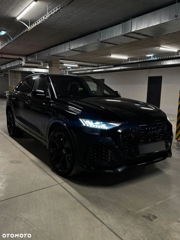 Audi RS Q8 - 10