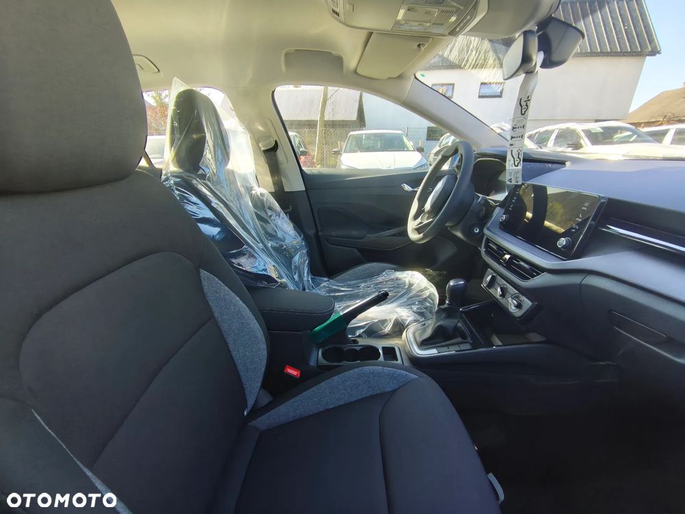 Skoda Fabia 1.0 Essence - 6