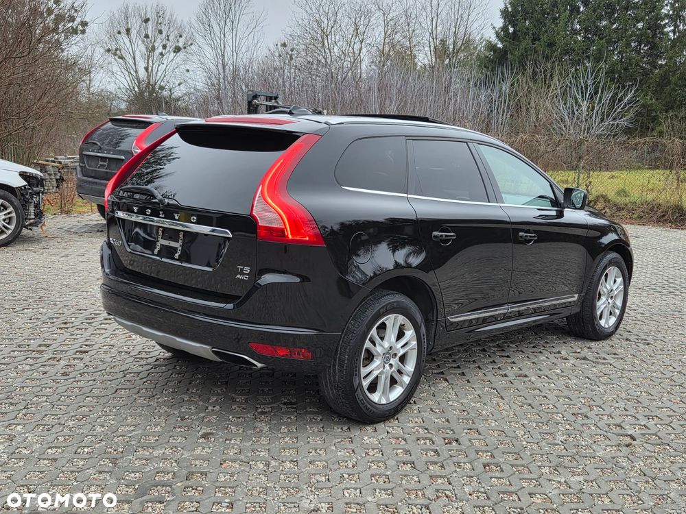 Volvo XC 60 T5 AWD Summum - 3