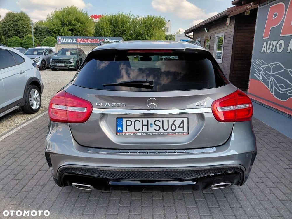 Mercedes-Benz GLA - 7