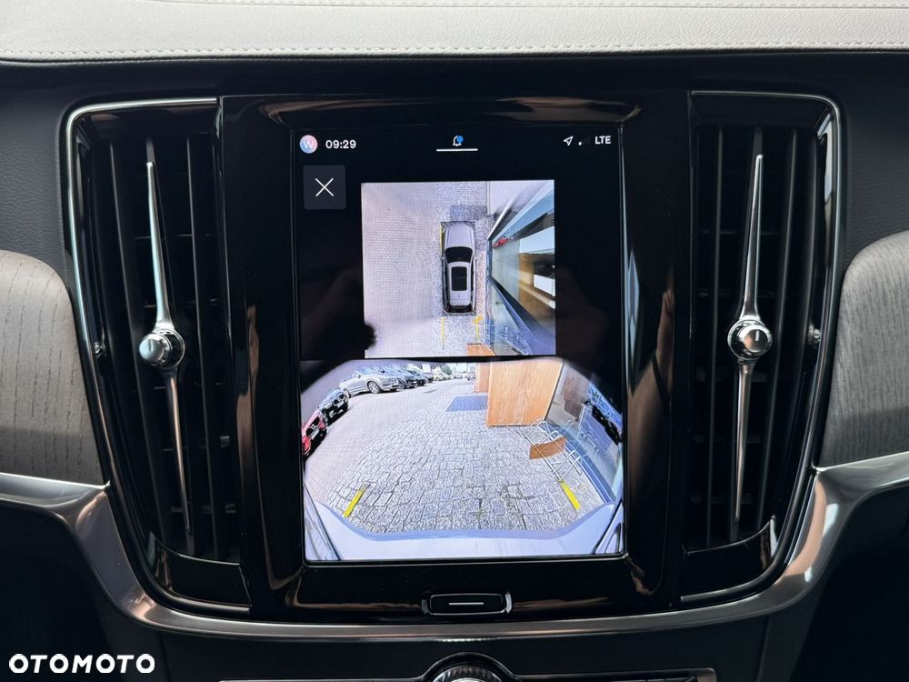 Volvo V90 T6 AWD Plug-In Hybrid Plus Dark - 21