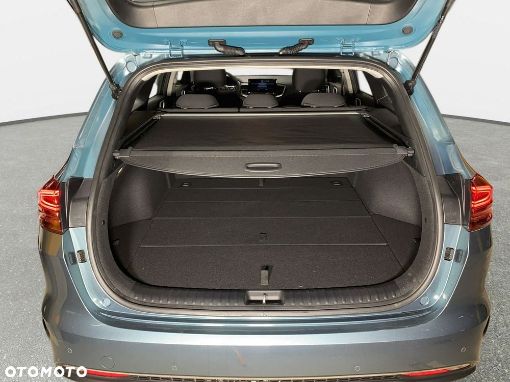 Kia Ceed - 16
