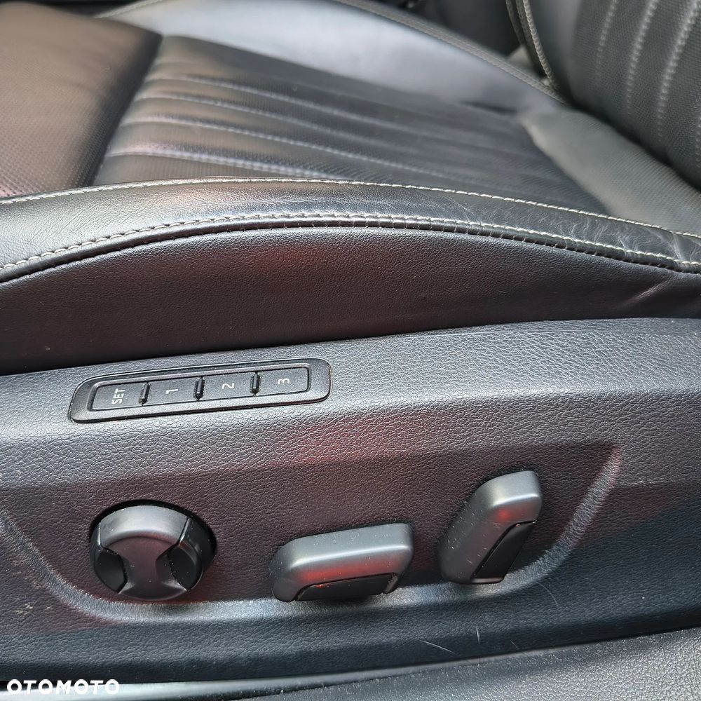 Skoda Superb 2.0 TDI L&K DSG - 16