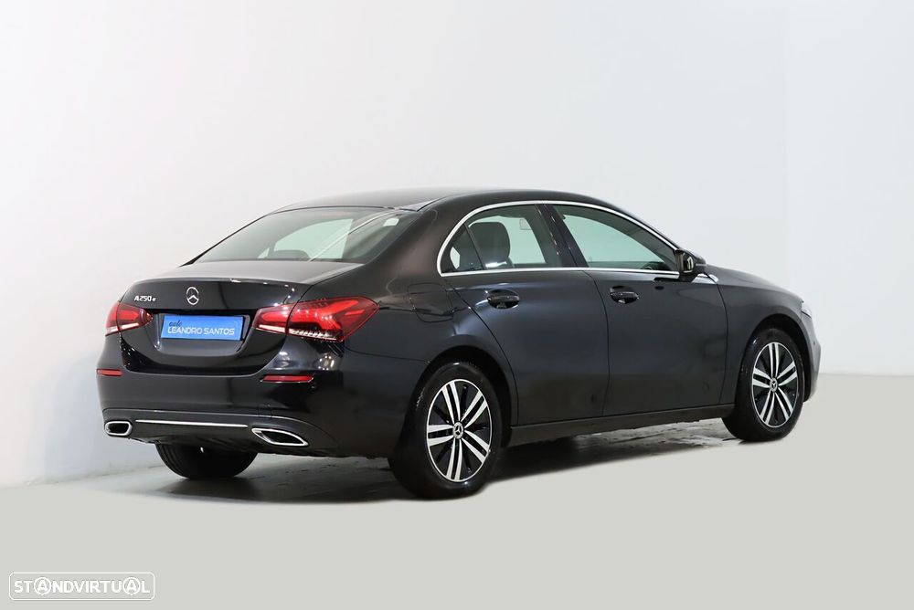 Mercedes-Benz A 250 Limousine - 3