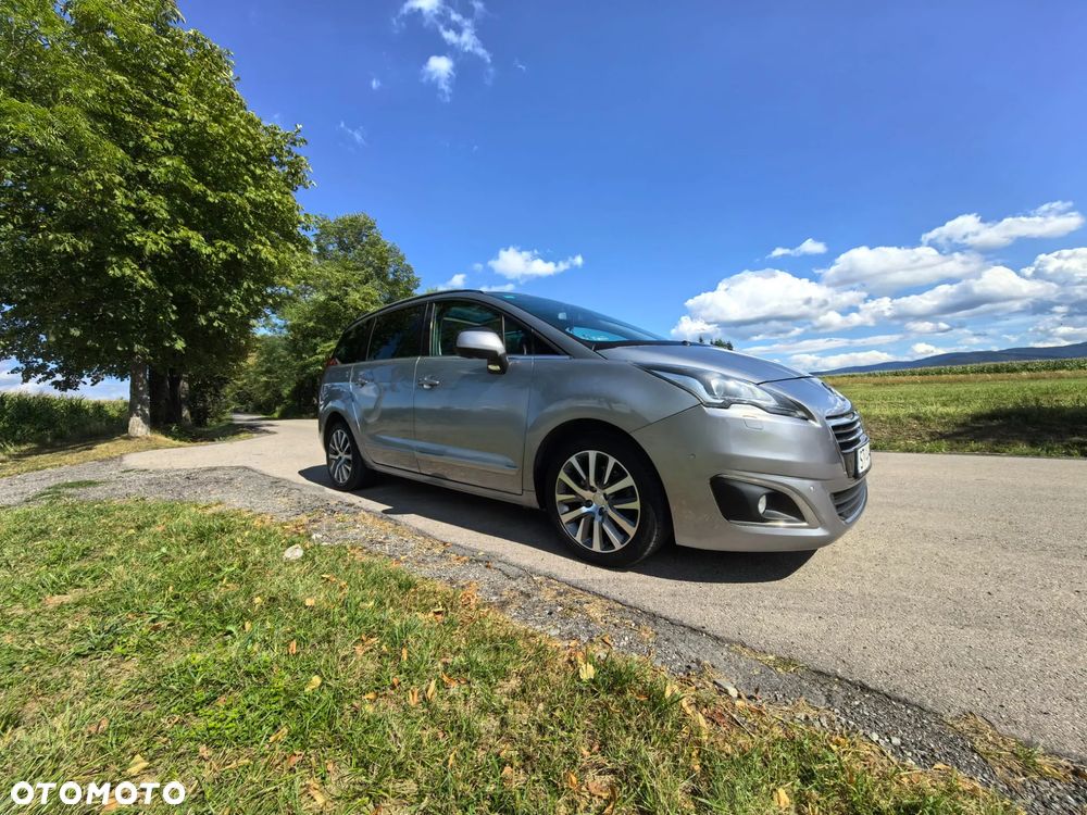 Peugeot 5008 2.0 HDi Premium + - 11