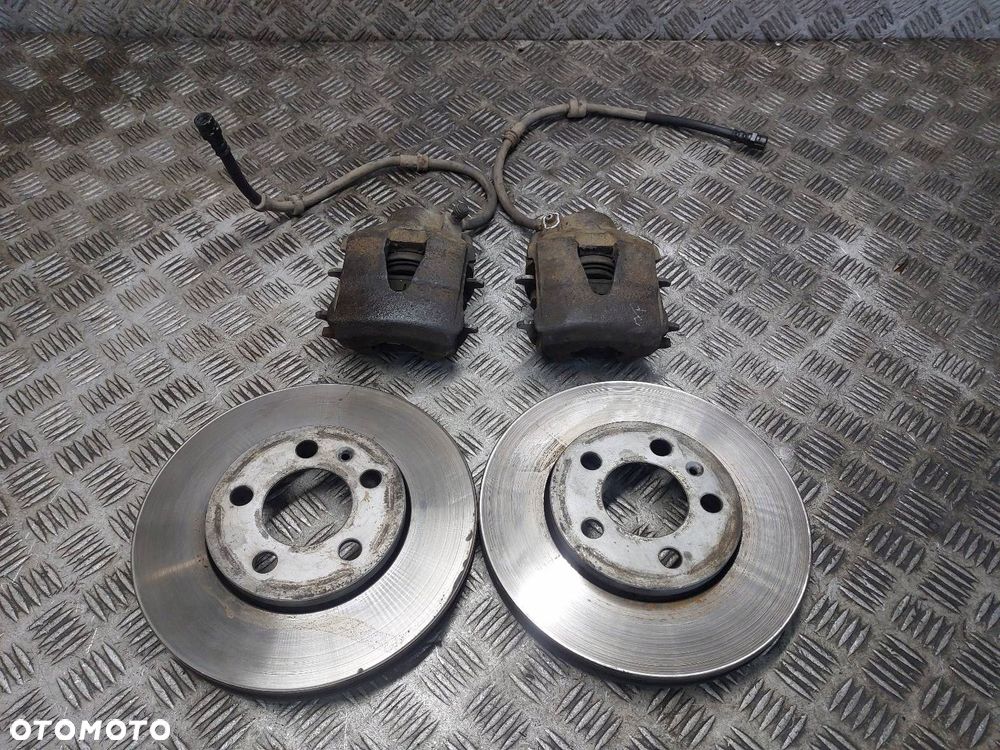 TARCZE HAMULCOWE PRZÓD + KLOCKI + ZACISKI SKODA FABIA I 1.2 6V - 1