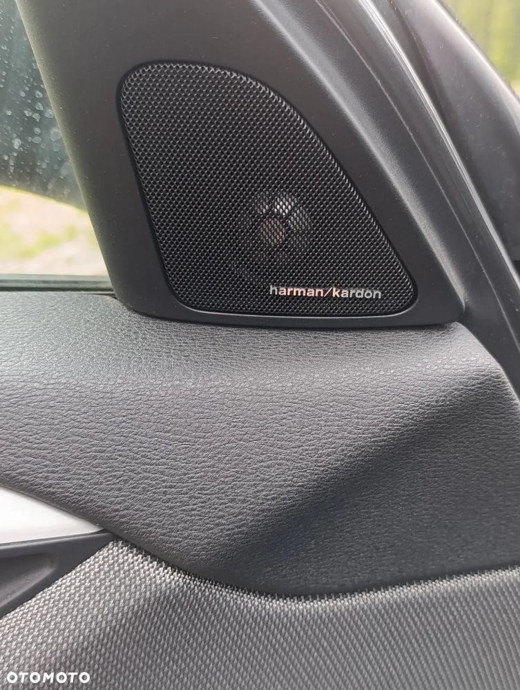 BMW X1 xDrive20i xLine - 24