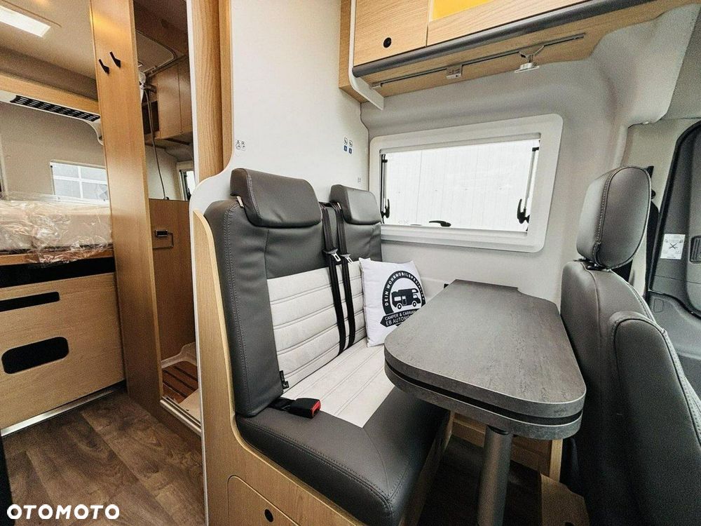 Sunlight Cliff 4x4 590 Ford z Napędem AWD 4x4 - 18