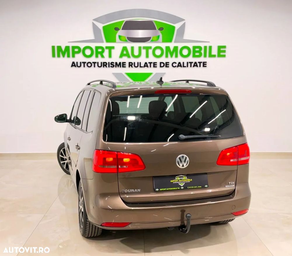 Volkswagen Touran 1.6 TDI DPF BlueMotion Technology Highline - 15