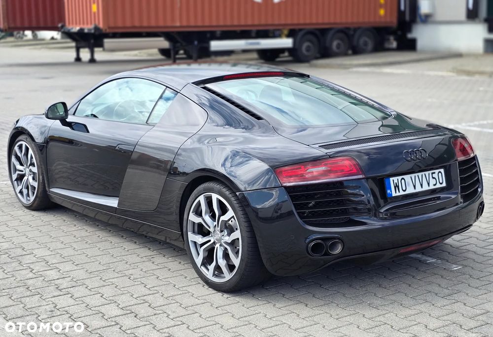 Audi R8 Coupé 4.2 Quattro R tronic - 3