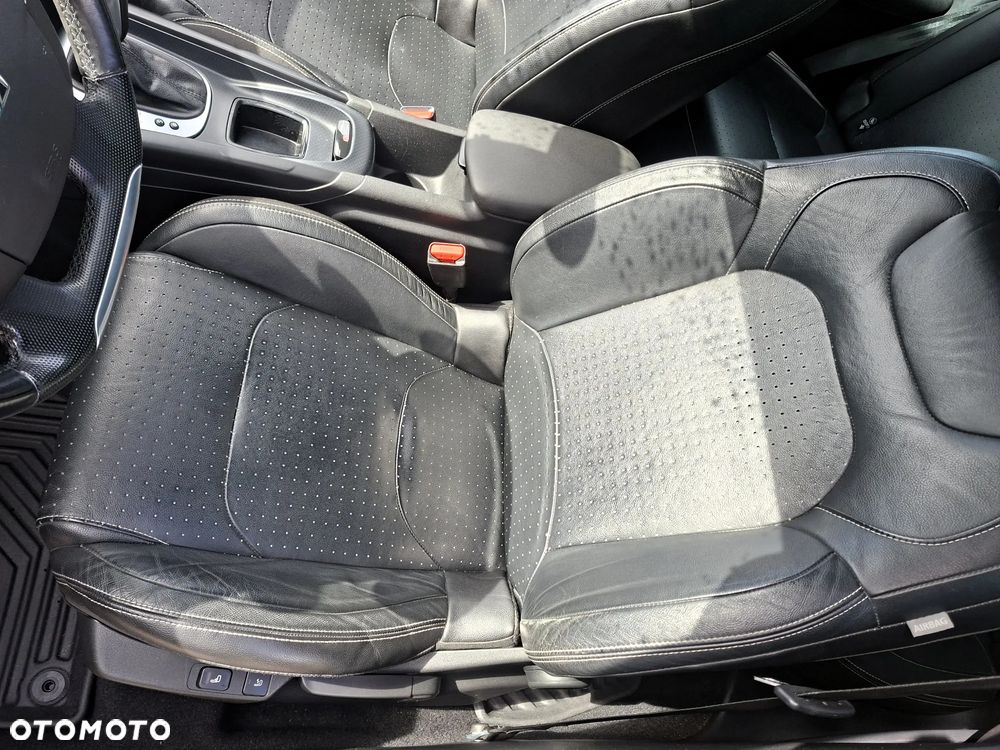 DS Automobiles DS 4 - 6