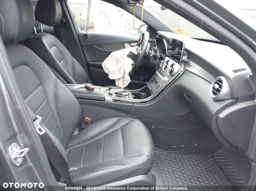 Mercedes-Benz Klasa C 300 4Matic 9G-TRONIC AMG Line - 15