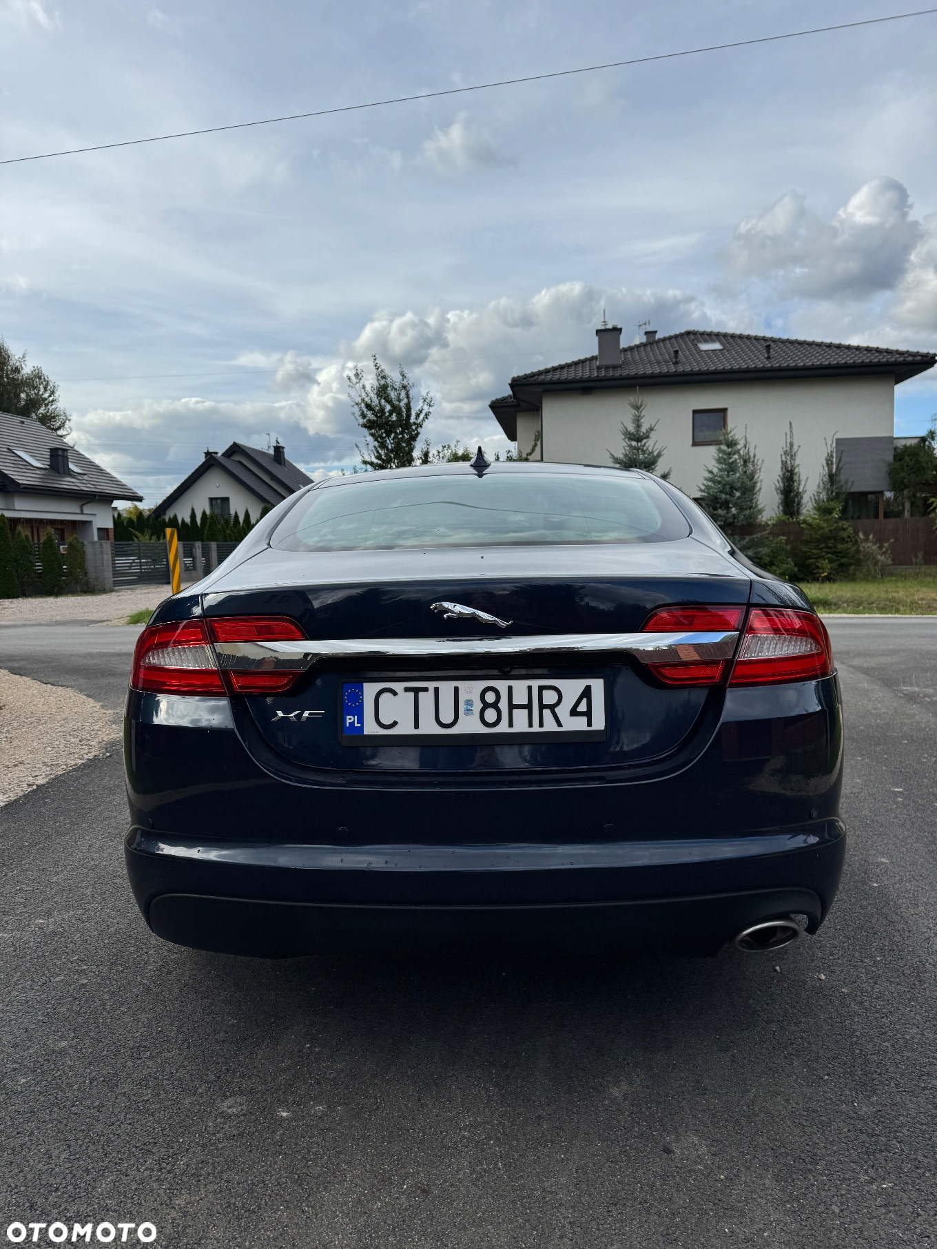 Jaguar XF 2.2 D Premium Luxury - 24