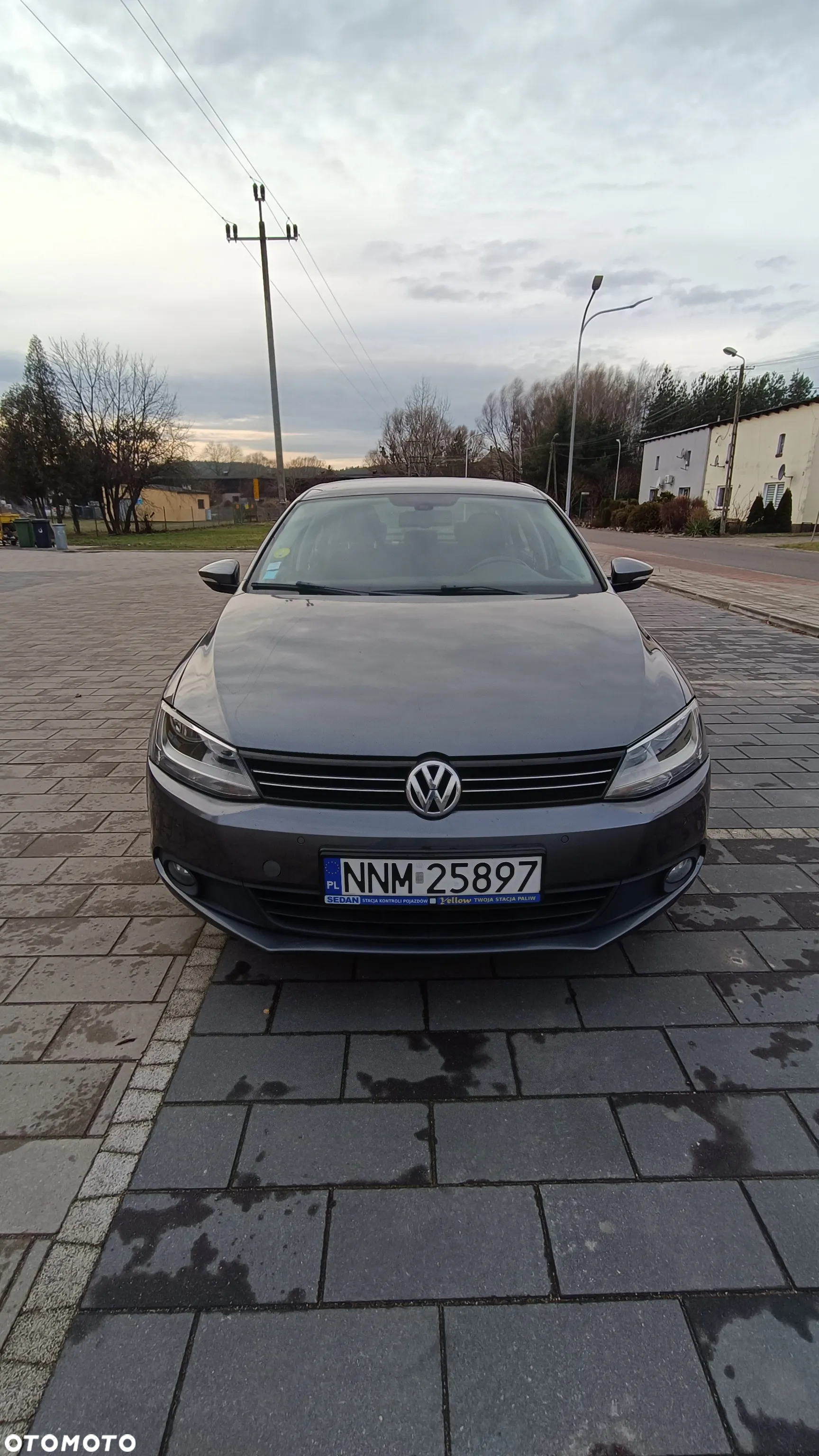 Volkswagen Jetta - 4