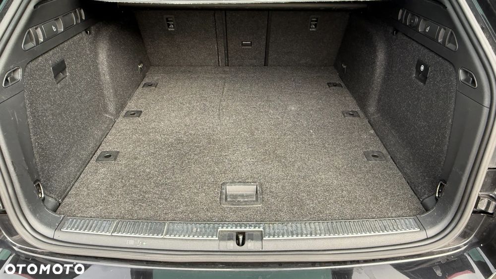 Skoda Superb 2.0 TDI SCR Ambition DSG - 13