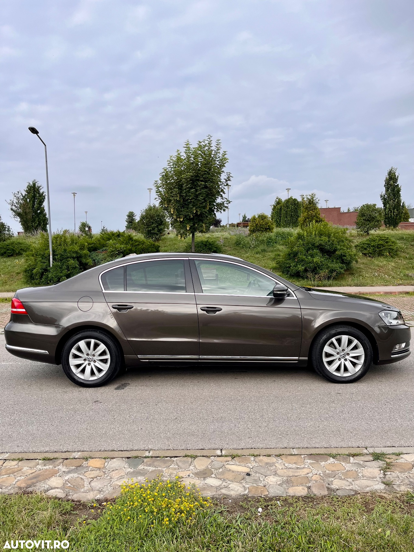 Volkswagen Passat 2.0 TDI BlueMotion Tehnology Comfortline - 7