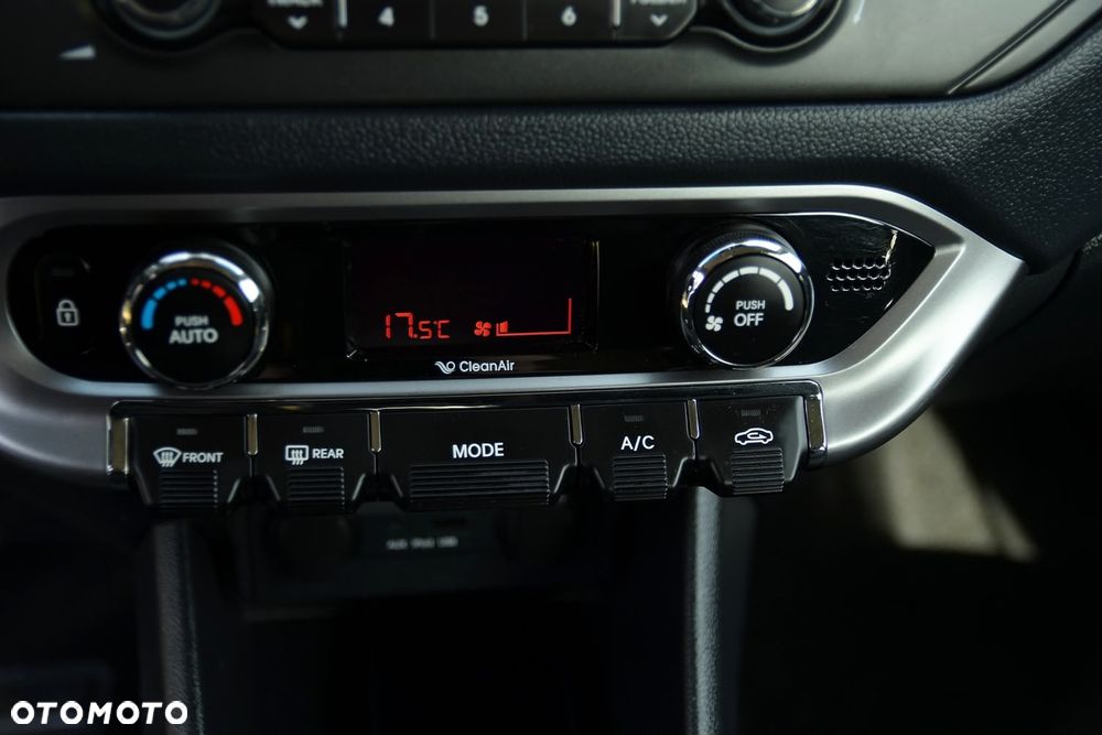 Kia Rio - 36