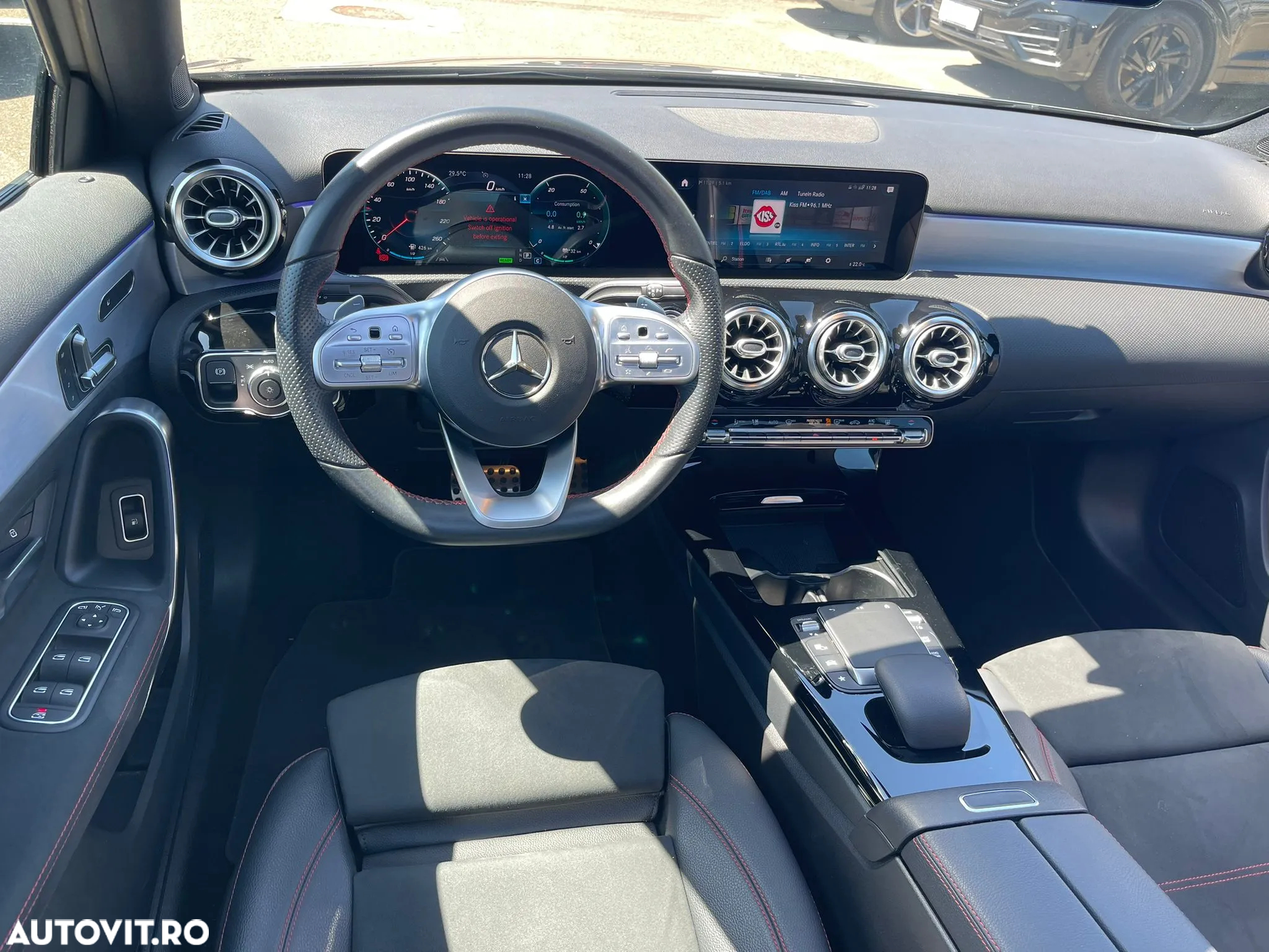 Mercedes-Benz A 250 e 8G-DCT AMG Line - 13