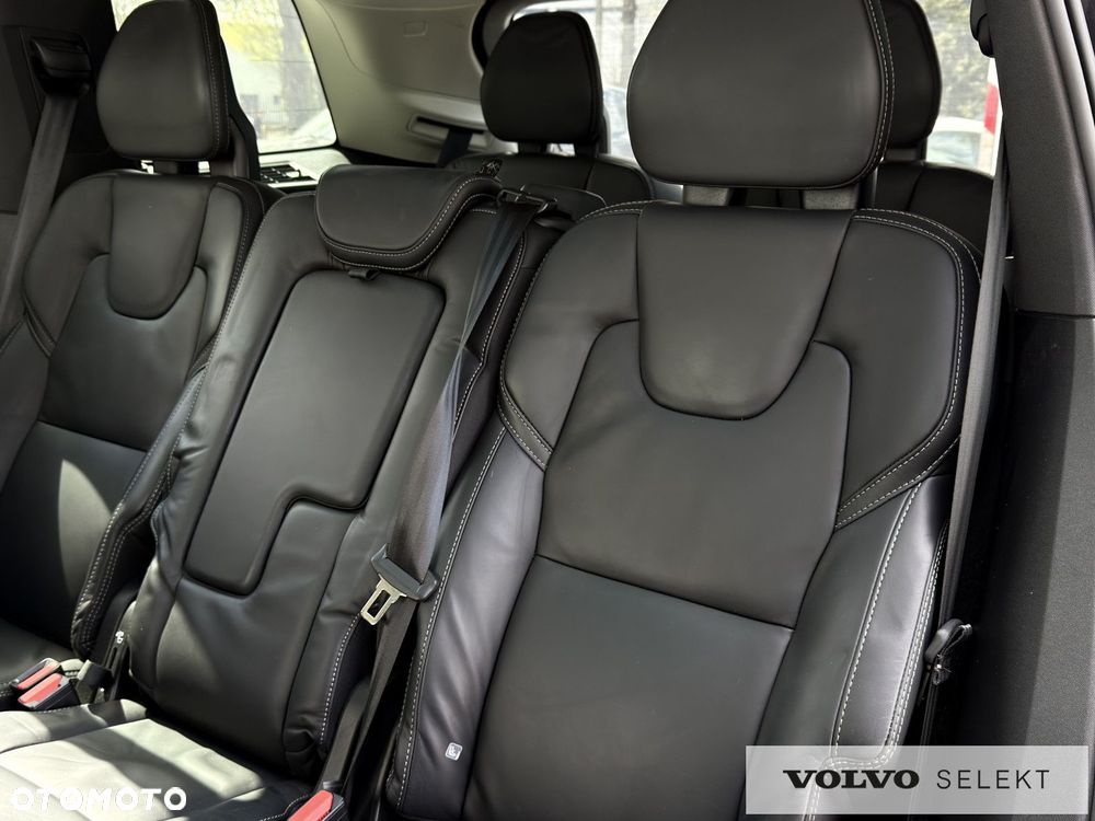 Volvo XC 90 - 16