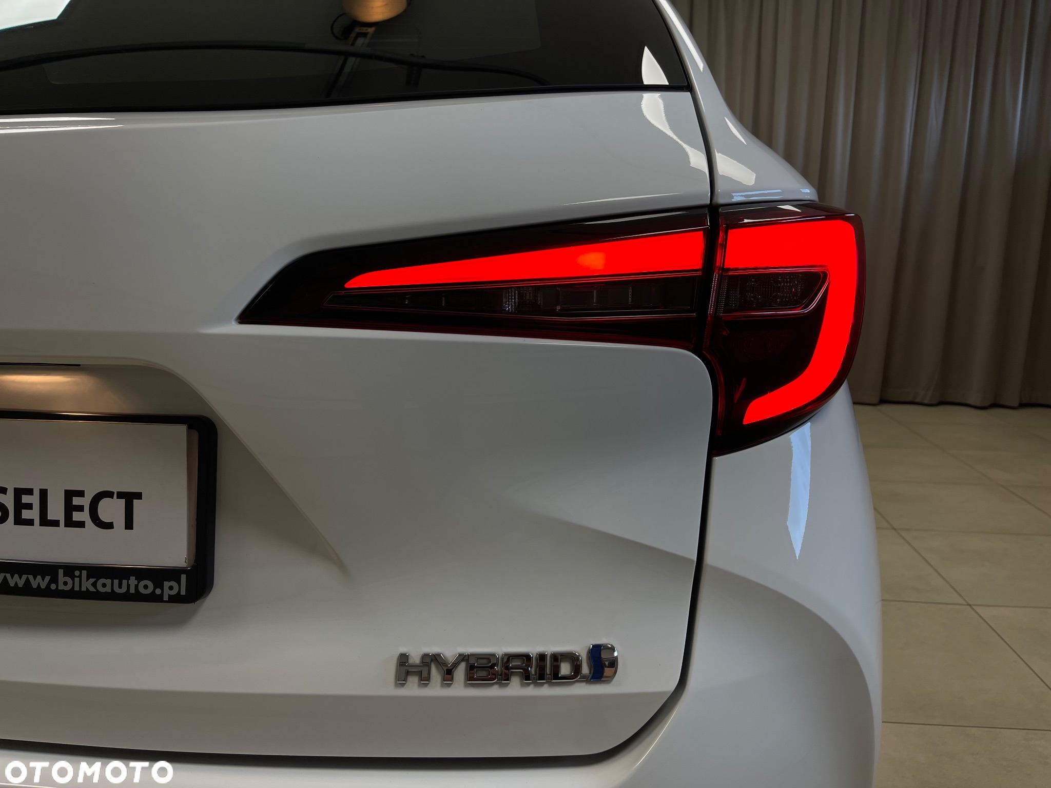 Toyota Corolla 1.8 Hybrid Comfort - 38