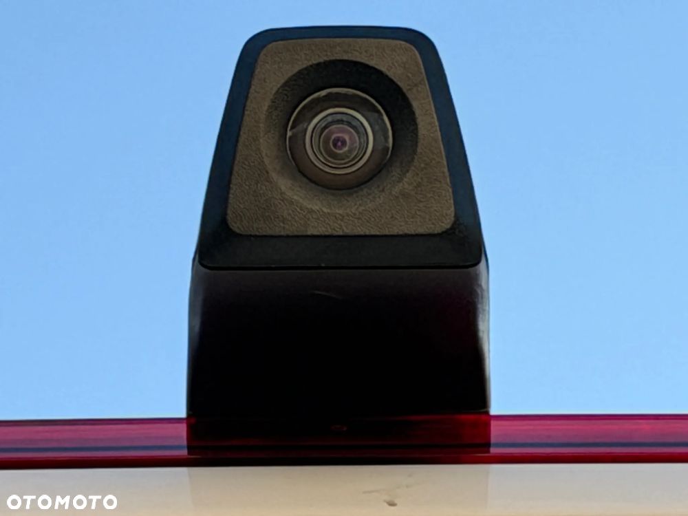 Volkswagen E-CRAFTER - 21