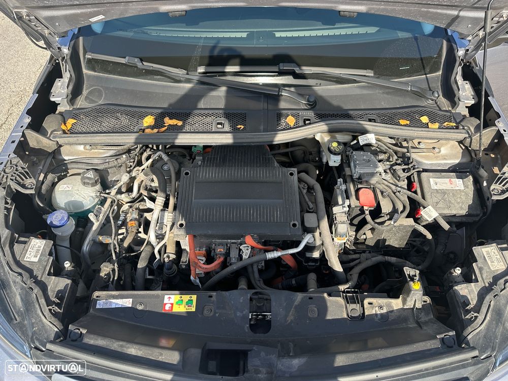 Peugeot e-2008 50 kWh Active - 28
