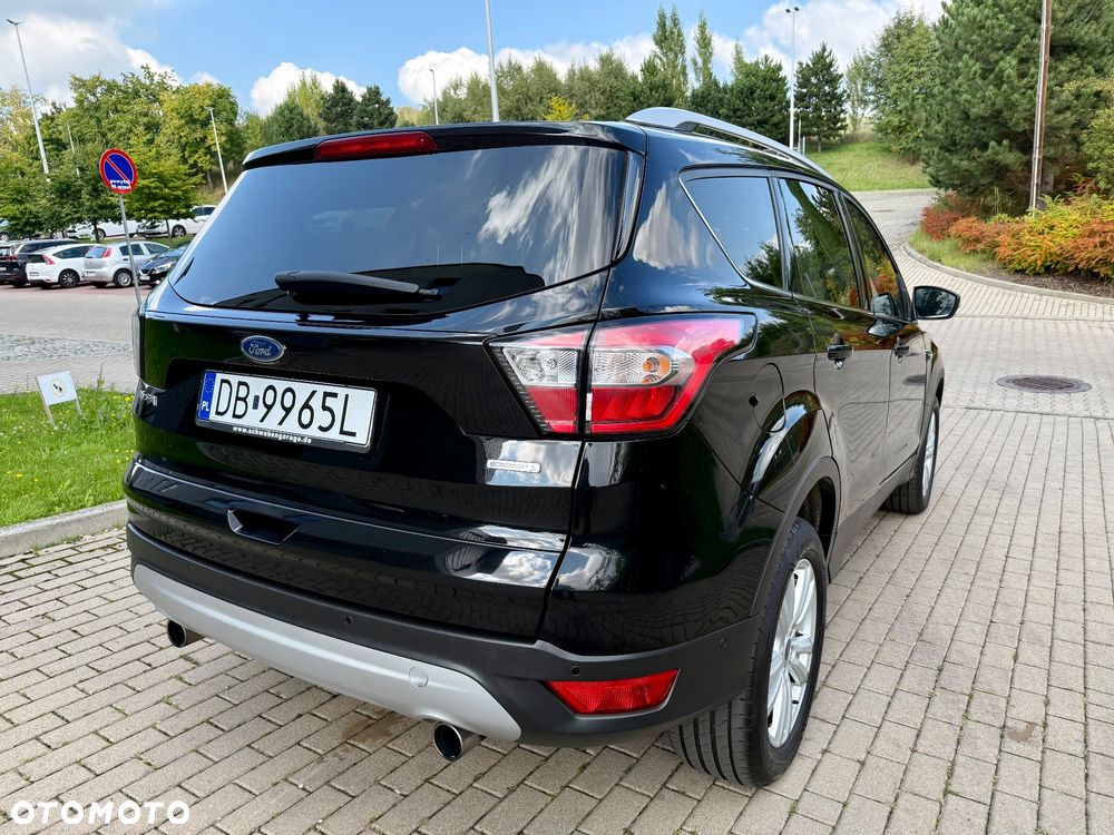 Ford Kuga 1.5 EcoBoost 2x4 Titanium - 5