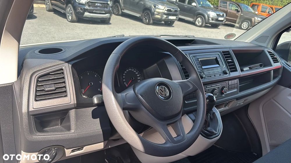 Volkswagen Transporter - 14