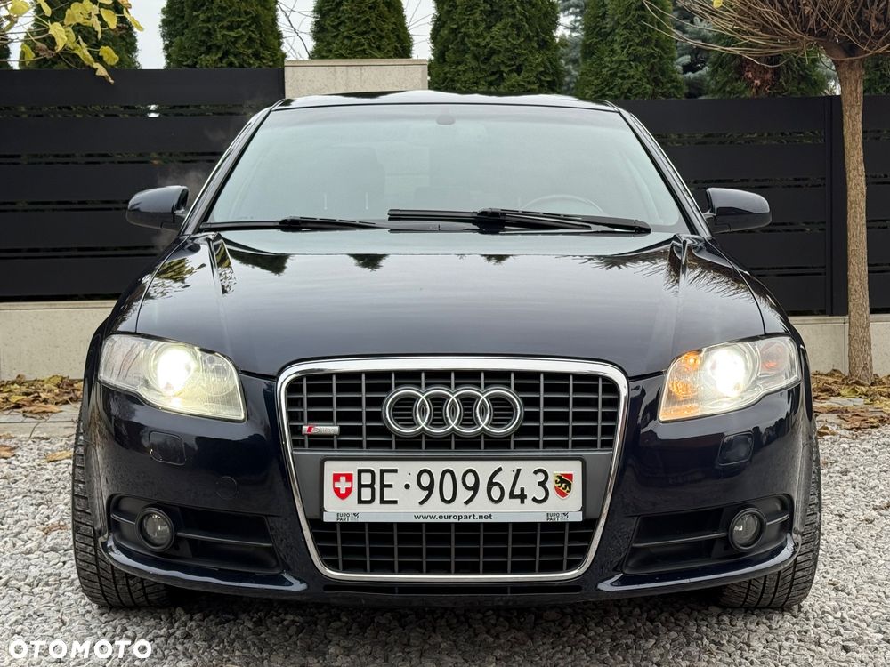 Audi A4 Limousine 3.2 FSI Quattro Tiptronic - 4