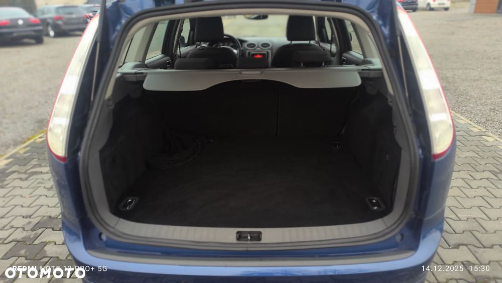 Ford Focus 1.8 Titanium - 27