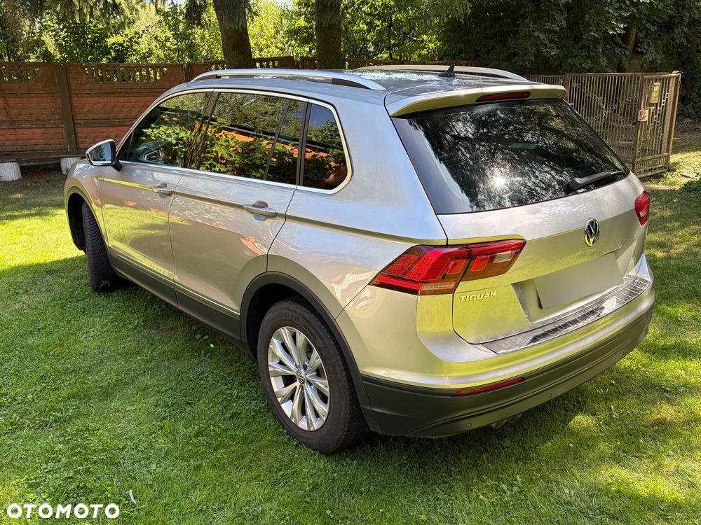 Volkswagen Tiguan - 4