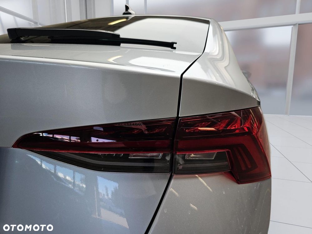 Skoda Octavia 2.0 TDI Ambition DSG - 32