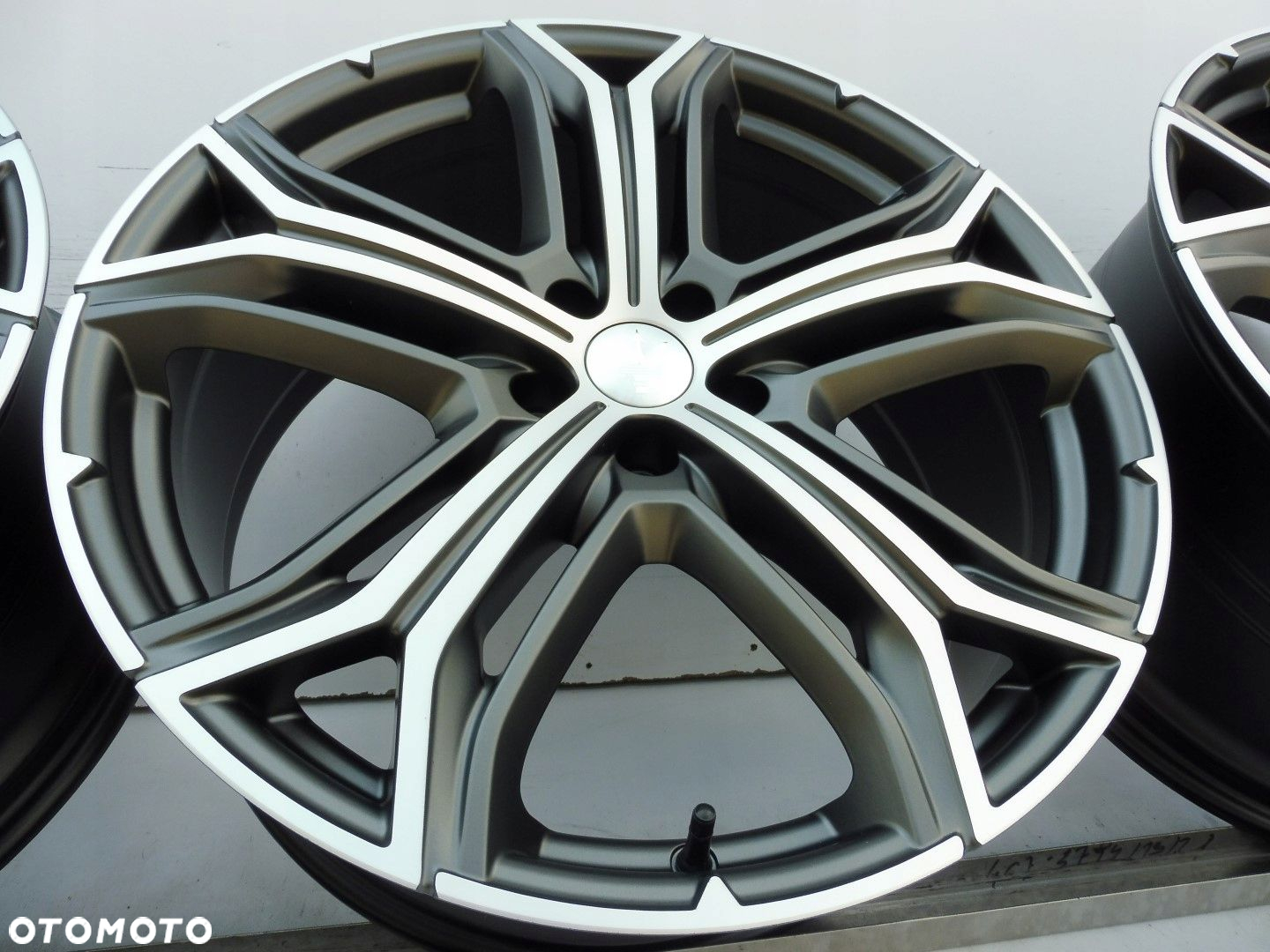 Felgi Maserati Levante GTS 5x114,3 - 3
