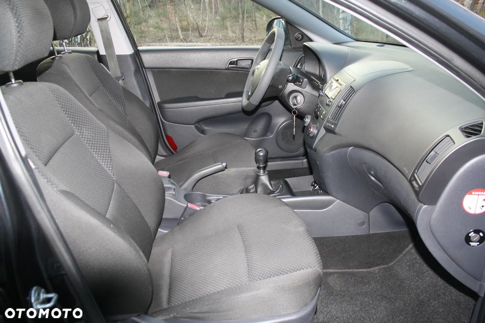 Hyundai i30 1.4 Classic + - 20