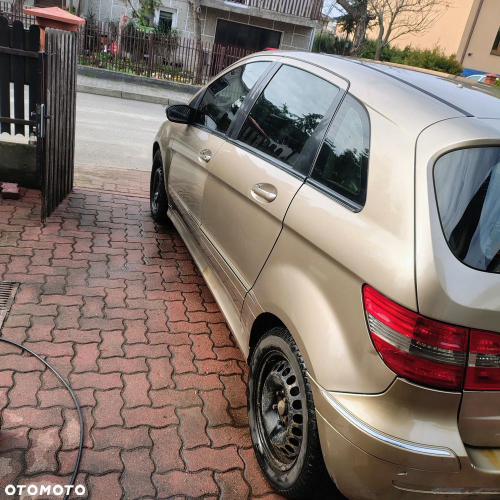 Mercedes-Benz Klasa B 200 CDI - 6