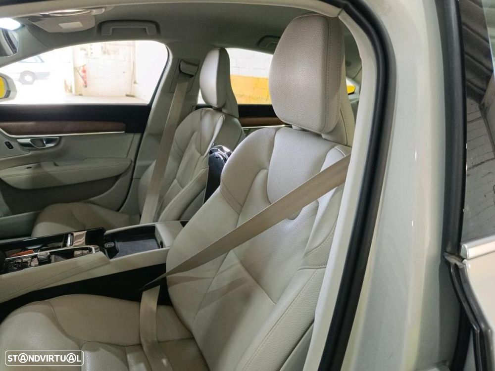 Volvo S90 2.0 T8 PHEV Core AWD - 4