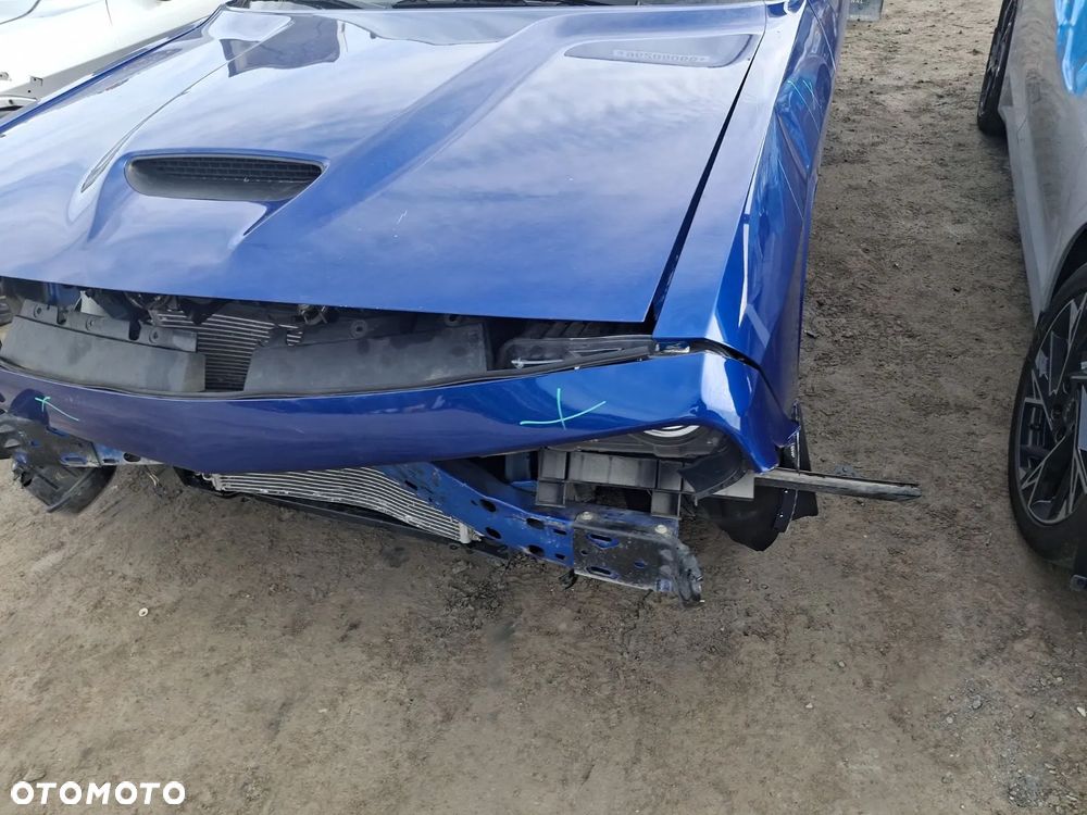 Dodge Challenger - 8