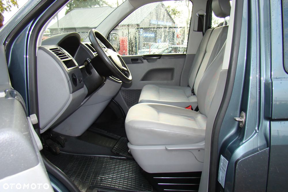 Volkswagen Transporter Caravelle Lang Comfortline - 8