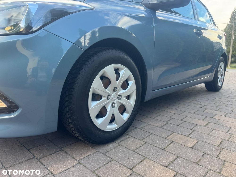 Hyundai i20 blue 1.2 YES!+ - 14