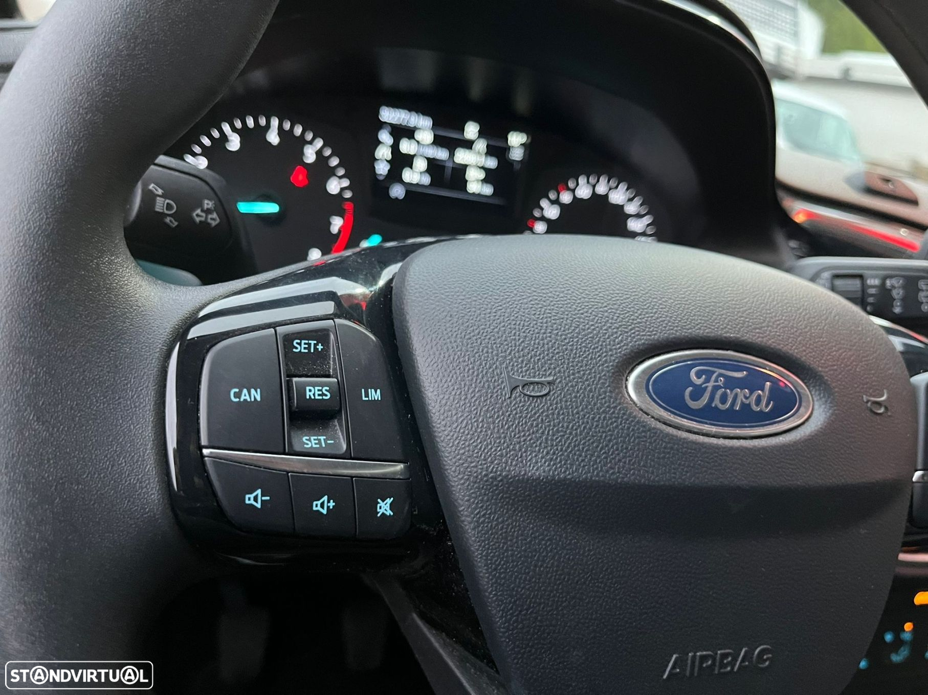 Ford Fiesta - 12