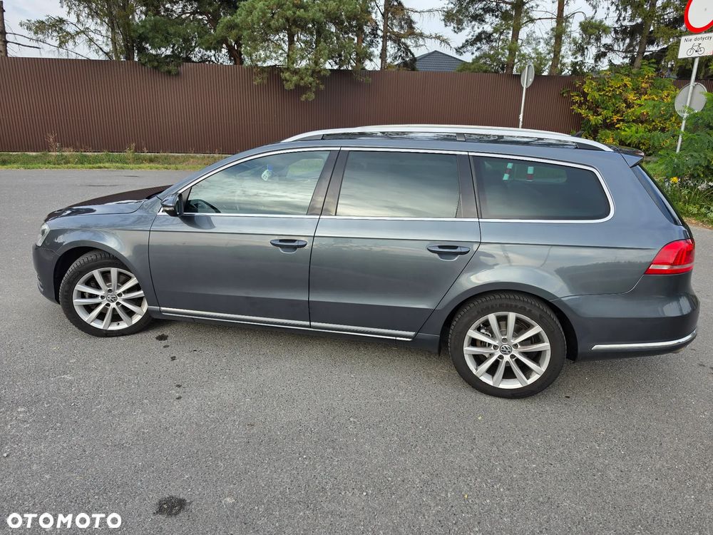 Volkswagen Passat - 13