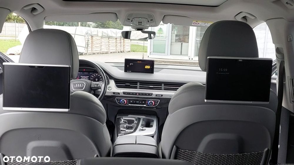 Audi Q7 - 32
