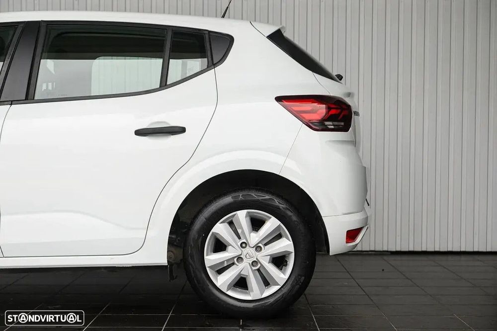 Dacia Sandero - 13