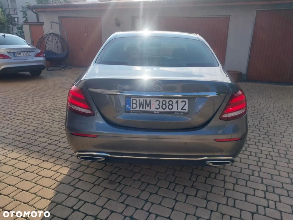 Mercedes-Benz Klasa E 220 d 9G-TRONIC - 4